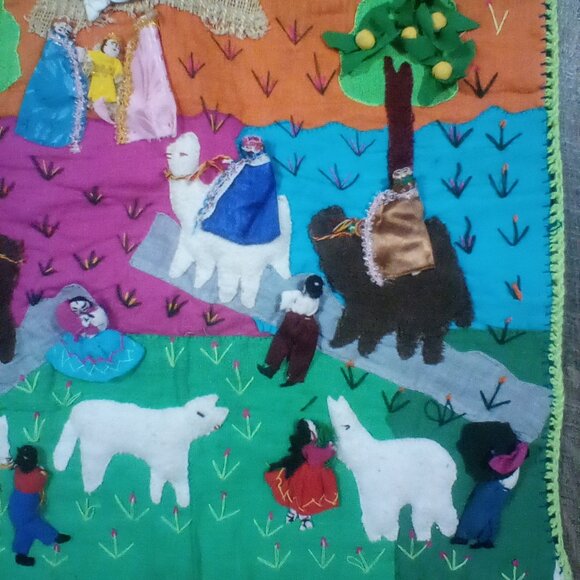Vintage Fabric Arpillera 3D Folk Art Applique Taperstry Christmas Nativity Scene - Picture 3 of 4